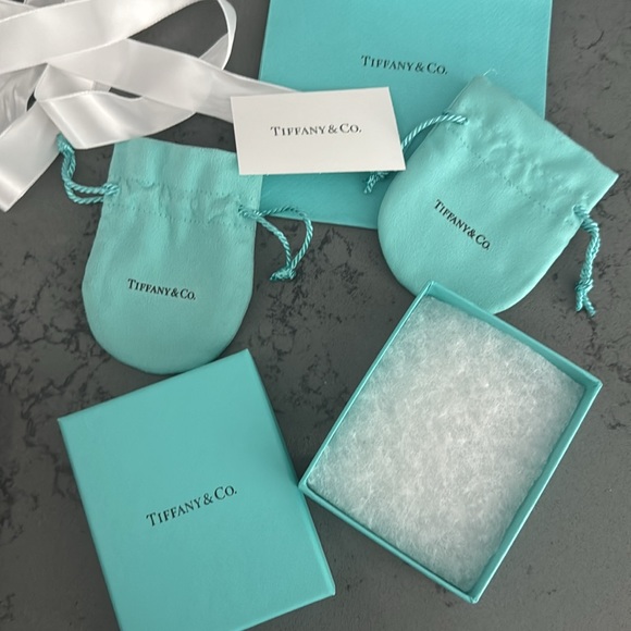 Tiffany packaging - Picture 3 of 3